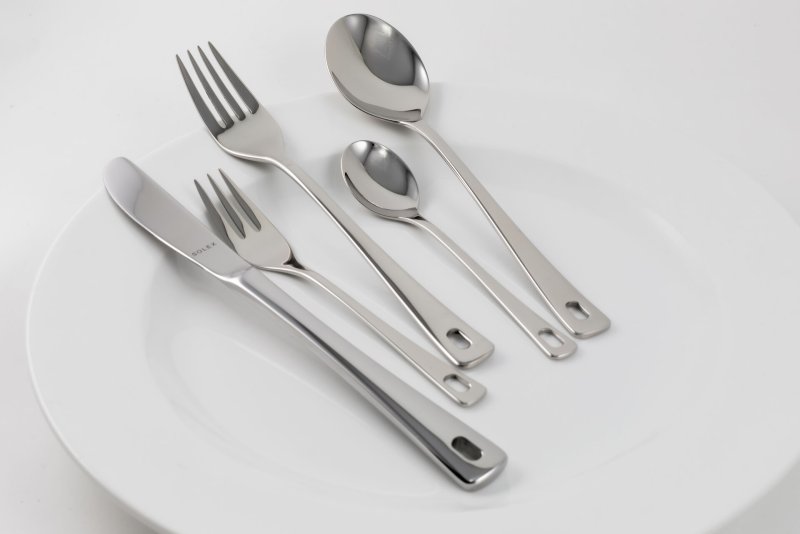 Besteckserie "KARINA gelocht" 3,0 mm 18/10 für Besteckständer Tafellöffel (2)