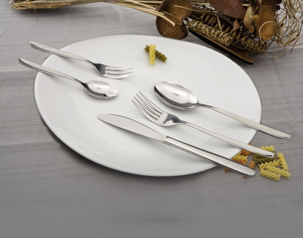 Besteckserie "Modell 100" Tafellöffel (2)