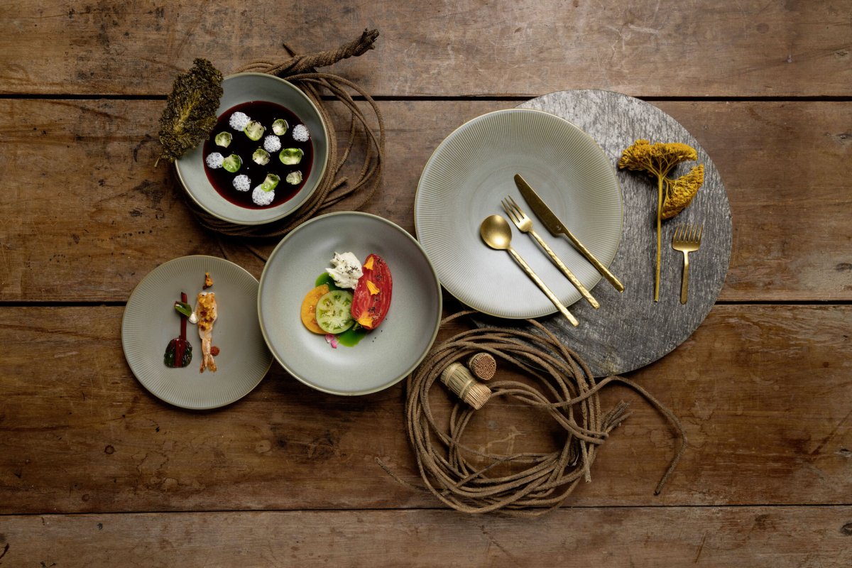 Porzellanserie "James" Teller gewölbt Ø 28,3cm (2)