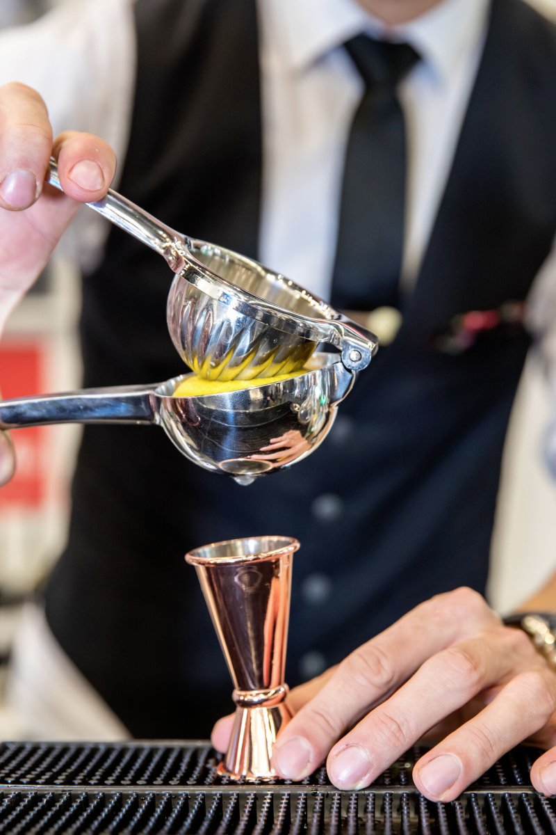 Zitrus- und Limettenhandpresse "Squeezy" (3)