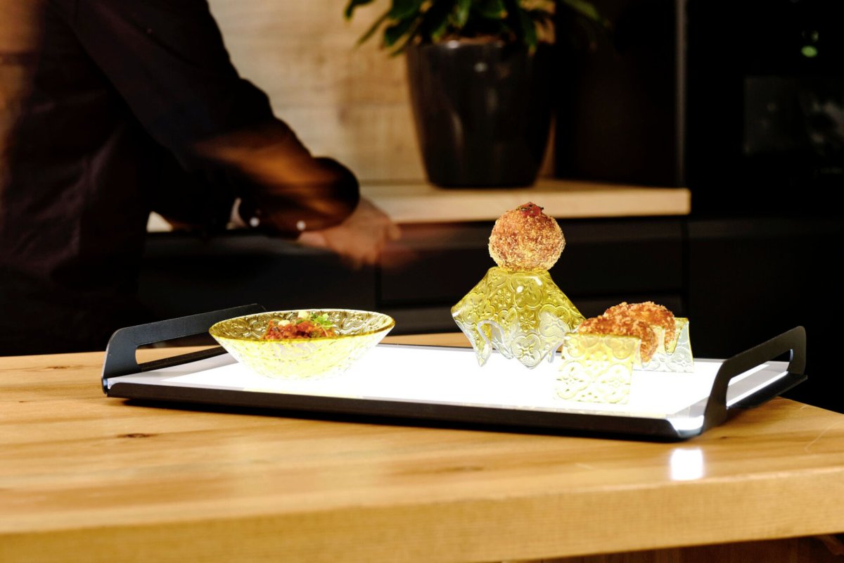 LED Tablett 1/1 GN (2)