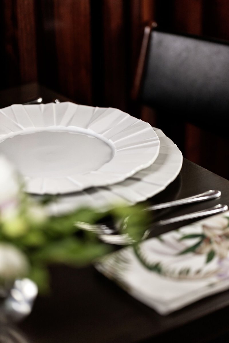 Porzellanserie "Matrix" Teller flach 27cm (9)