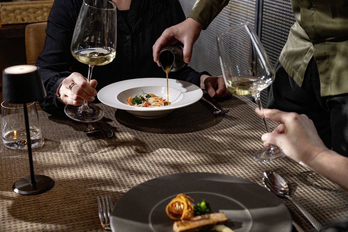 Steinzeugserie "Urban Calm" beige Pastateller (3)